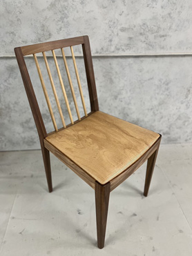 木織テナージュ製品例：木織椅子(屋久杉)